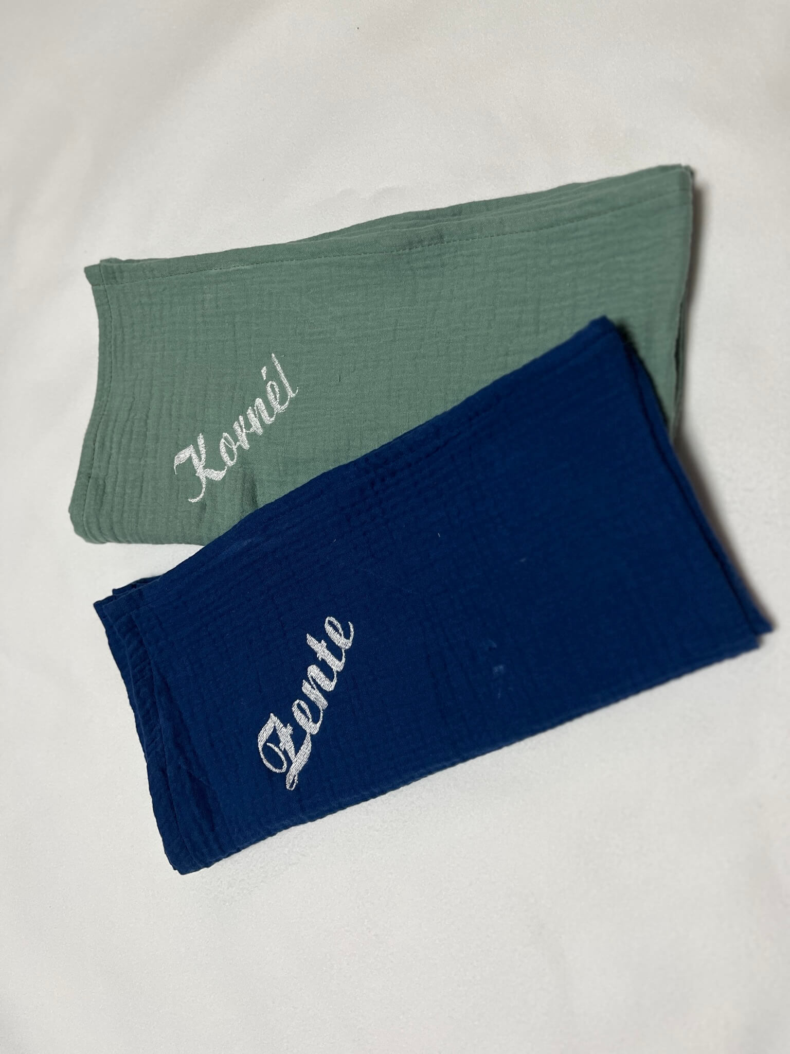 8DC27B38-96DC-4CA3-846B-B55A9AEAC0D3